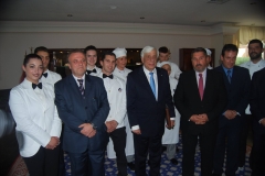 ΕΝΘΥΜΙΟ ΑΛΜΠΟΥΜ ΣΤΟΝ ΠΡΟΕΔΡΟ ΤΗΣ ΔΗΜΟΚΡΑΤΙΑΣ ΑΠΟ ΤΟ ΙΕΚ ΚΕΡΚΥΡΑΣ